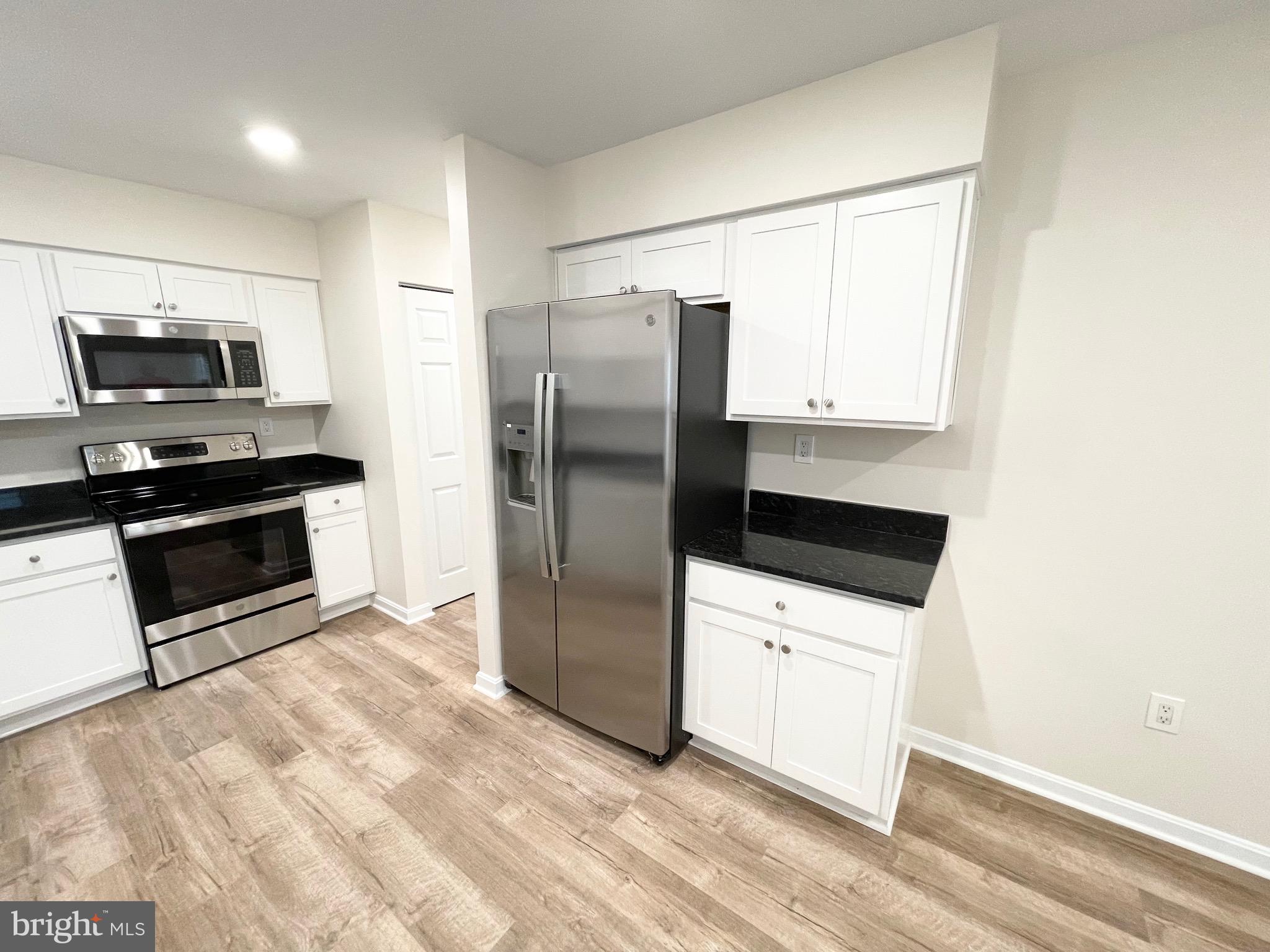 9340 Palmer Place, Unit 24 Laurel, MD 20708 - Photo 8 of 25 Gallery Image 8