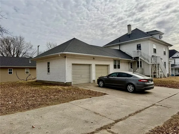 $219,000 | 221 West 7th Street, Maryville, MO 64468