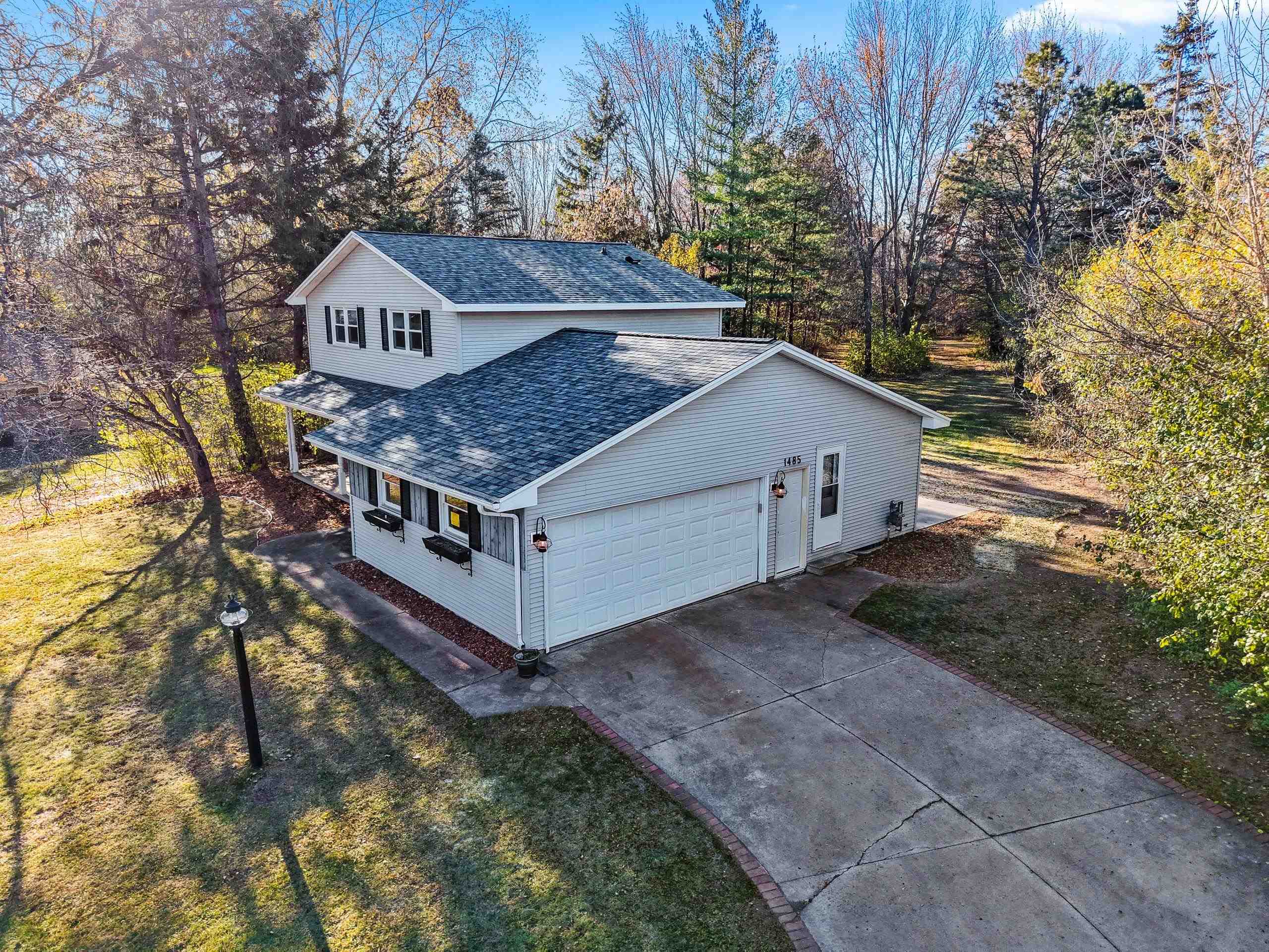 1485 West Marhill Road Green Bay, WI 54313 - Photo 2 of 59