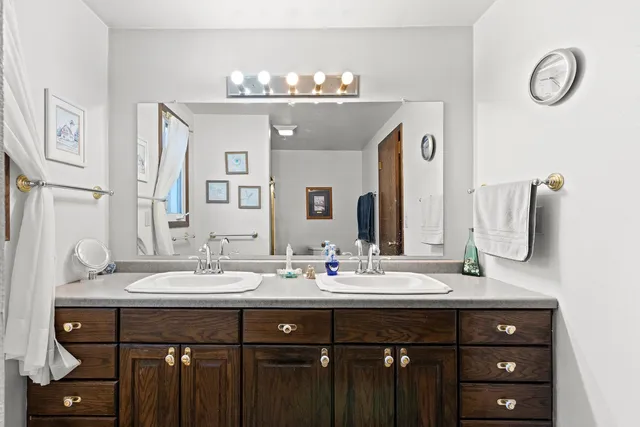 $380,000 | 1485 West Marhill Road, Green Bay, WI 54313