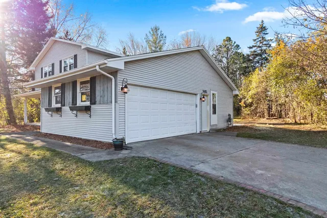 $380,000 | 1485 West Marhill Road, Green Bay, WI 54313