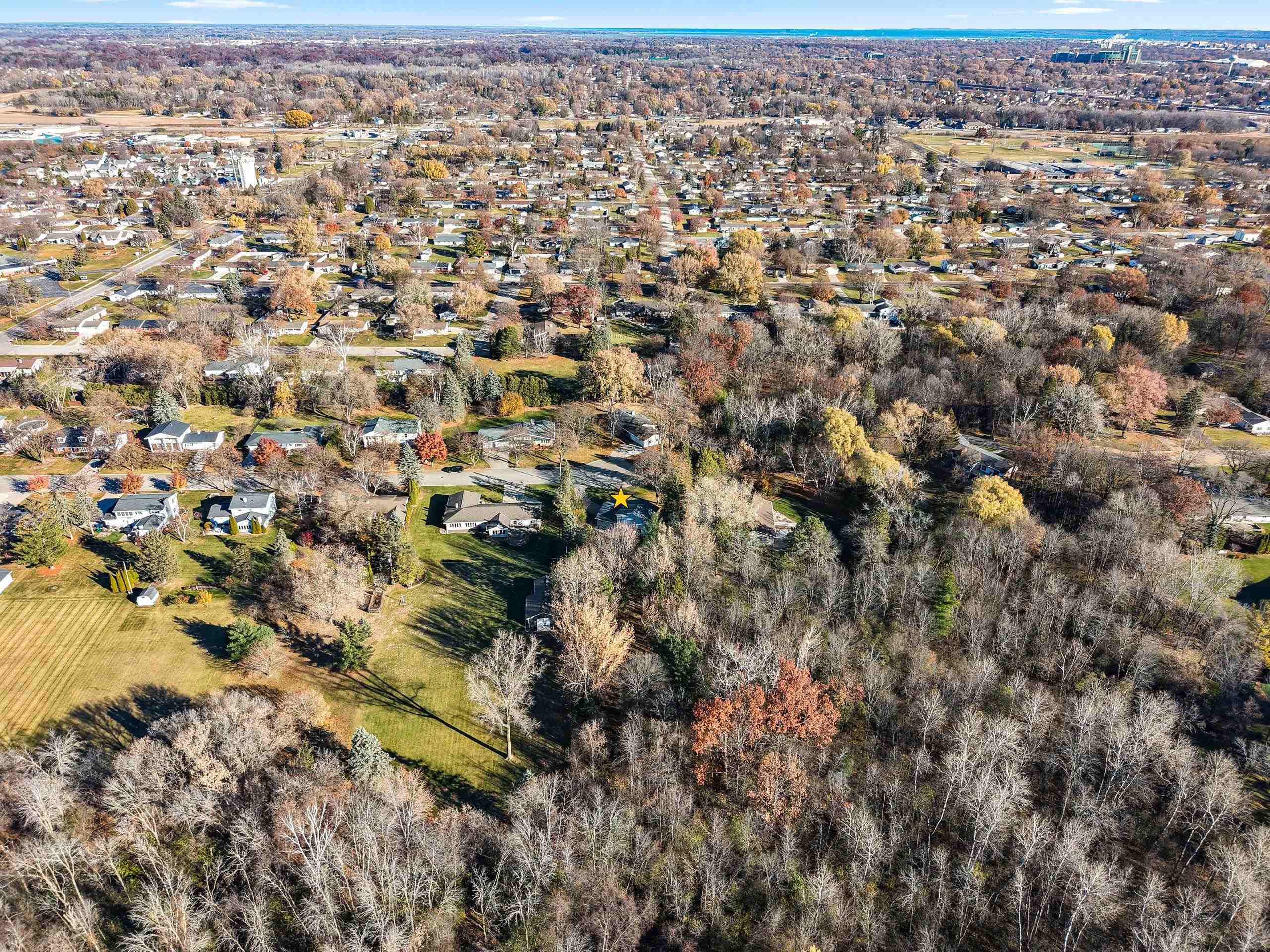 1485 West Marhill Road Green Bay, WI 54313 - Photo 10 of 59