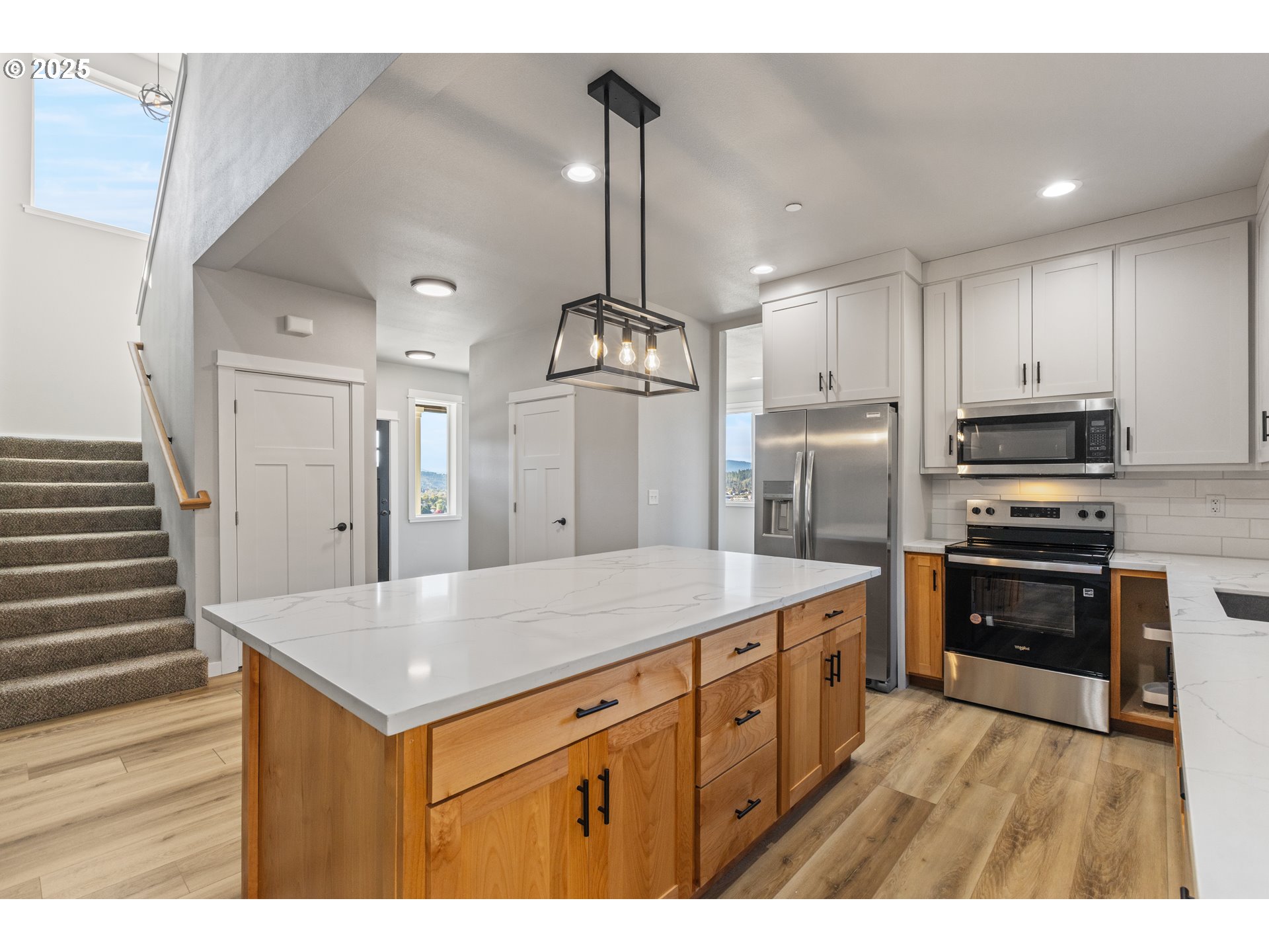 664 Brooks Loop Sutherlin, OR 97479 - Photo 11 of 45