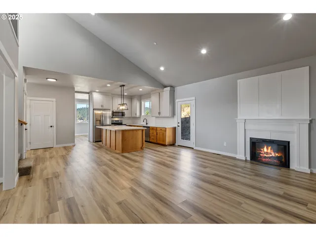 $485,000 | 664 Brooks Loop, Sutherlin, OR 97479