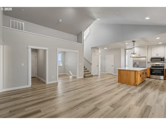 $485,000 | 664 Brooks Loop, Sutherlin, OR 97479