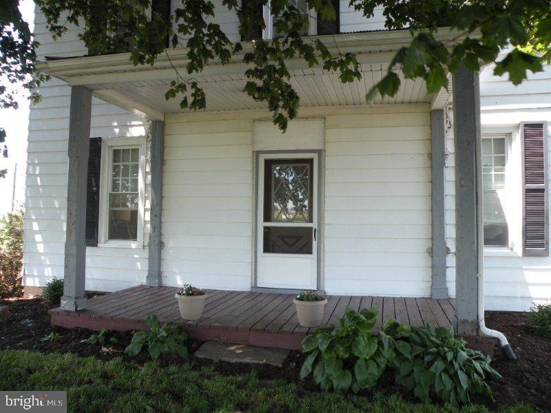 267 Hammertown Road Narvon, PA 17555 - Photo 4 of 32 Gallery Image 4