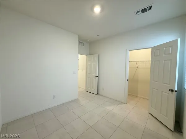 $3,460 | 101 Silver Run Lane, Las Vegas, NV 89138