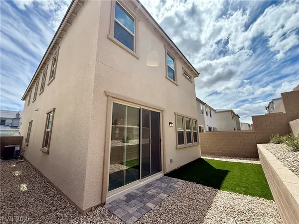 $3,460 | 101 Silver Run Lane, Las Vegas, NV 89138