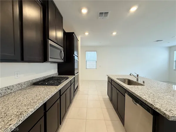 $3,460 | 101 Silver Run Lane, Las Vegas, NV 89138