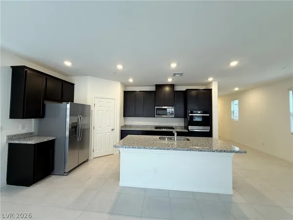 $3,460 | 101 Silver Run Lane, Las Vegas, NV 89138