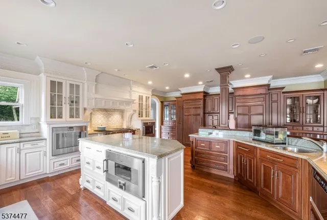 $4,550,000 | 311 Algonquin Road, Franklin Lakes, NJ 07417