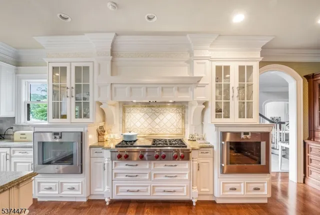 $4,550,000 | 311 Algonquin Road, Franklin Lakes, NJ 07417