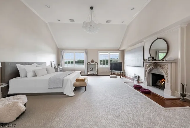 $4,550,000 | 311 Algonquin Road, Franklin Lakes, NJ 07417