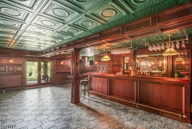 $4,550,000 | 311 Algonquin Road, Franklin Lakes, NJ 07417