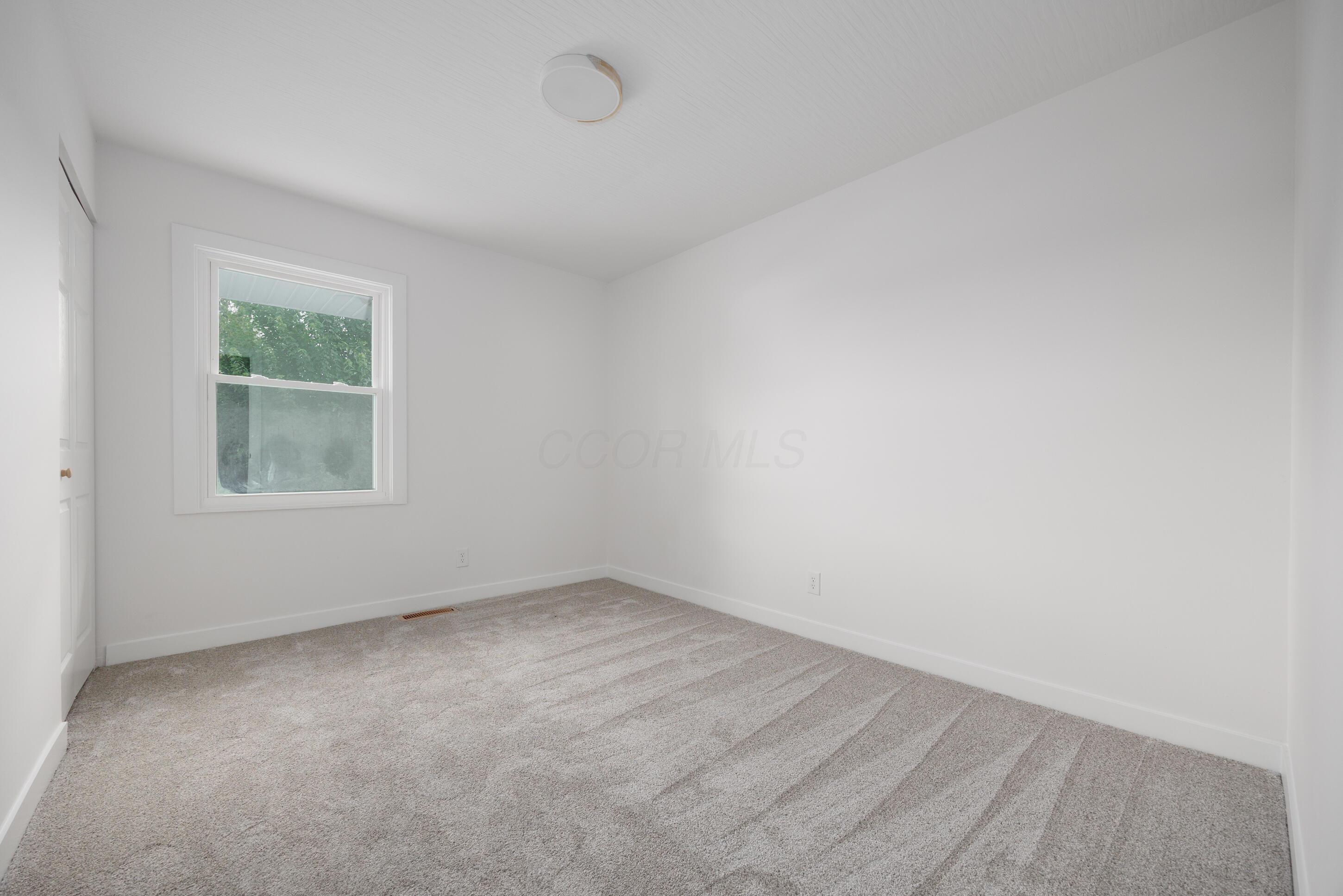 876 Grenada Road Columbus, OH 43207 - Photo 30 of 48 Bedroom 3