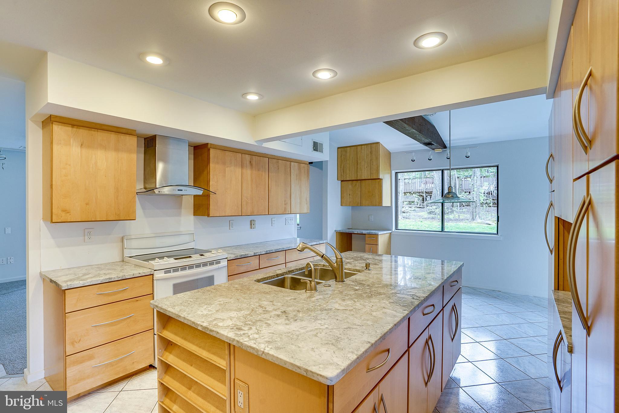 5401 Sideburn Road Fairfax, VA 22032 - Photo 12 of 50