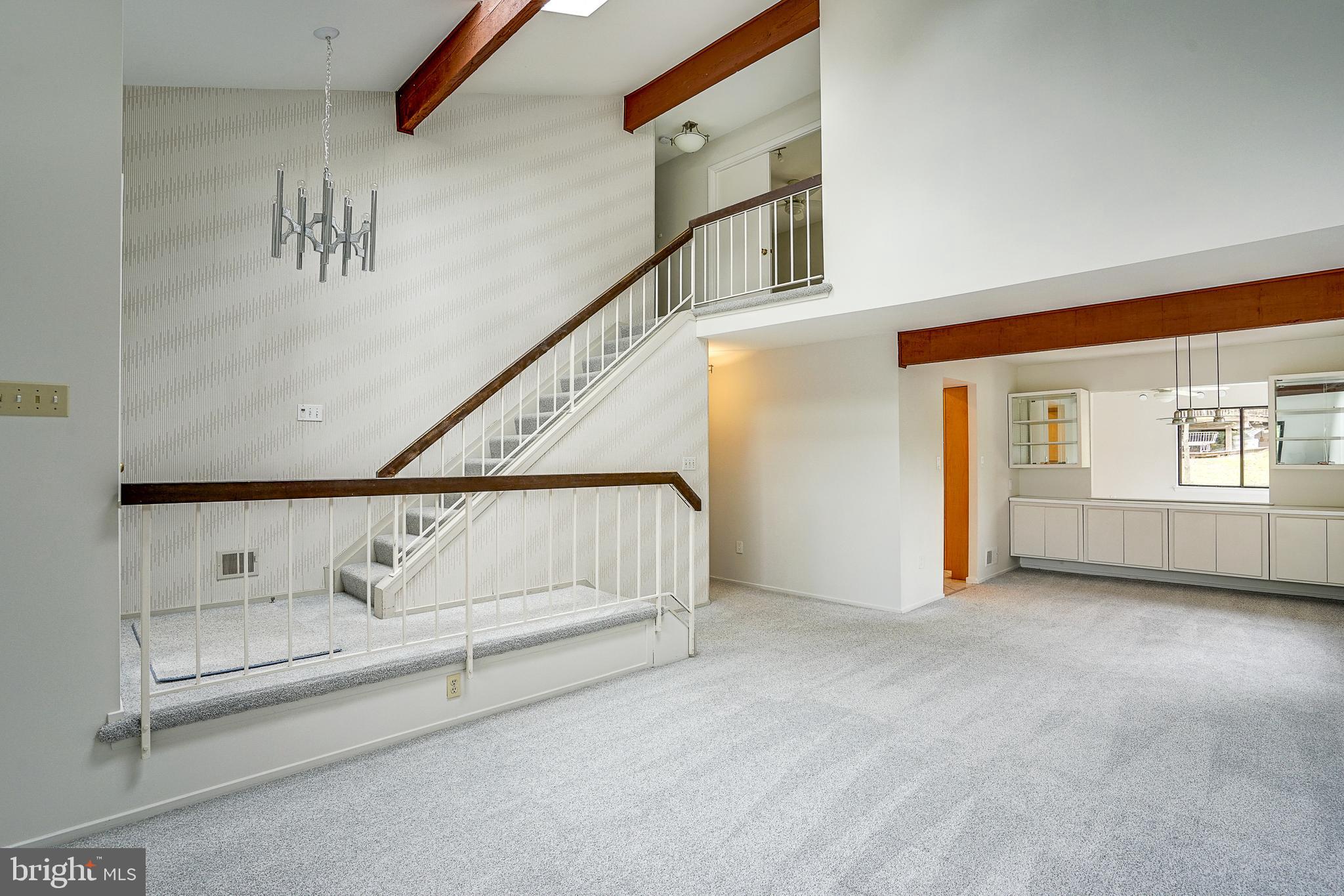 5401 Sideburn Road Fairfax, VA 22032 - Photo 2 of 50