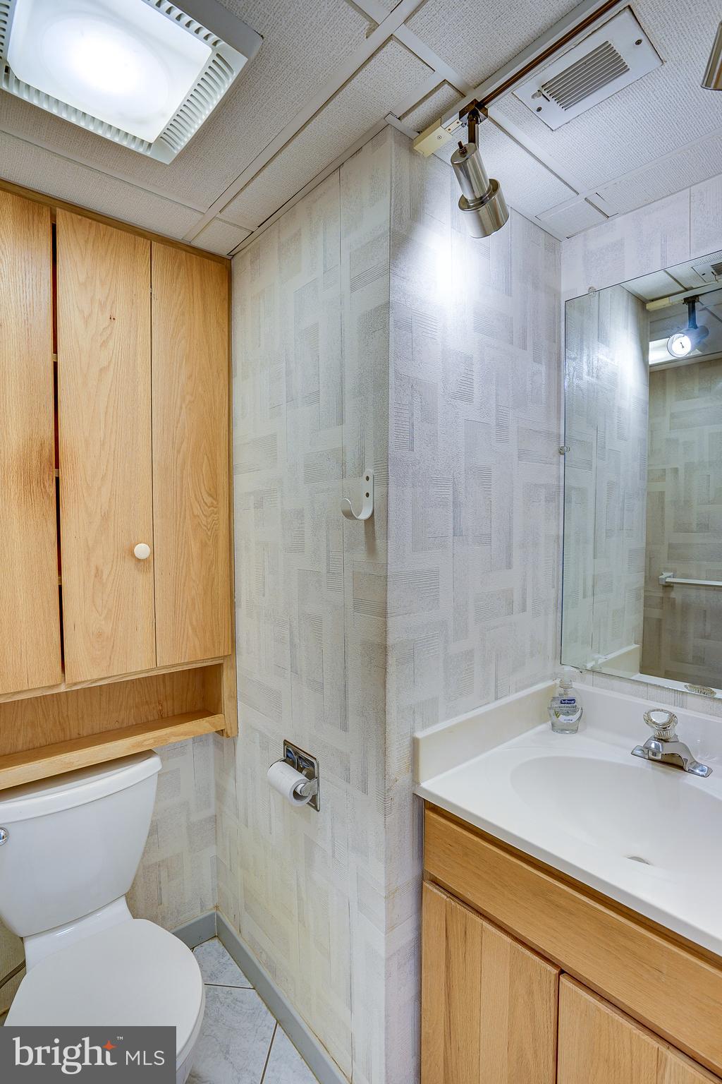 5401 Sideburn Road Fairfax, VA 22032 - Photo 33 of 50