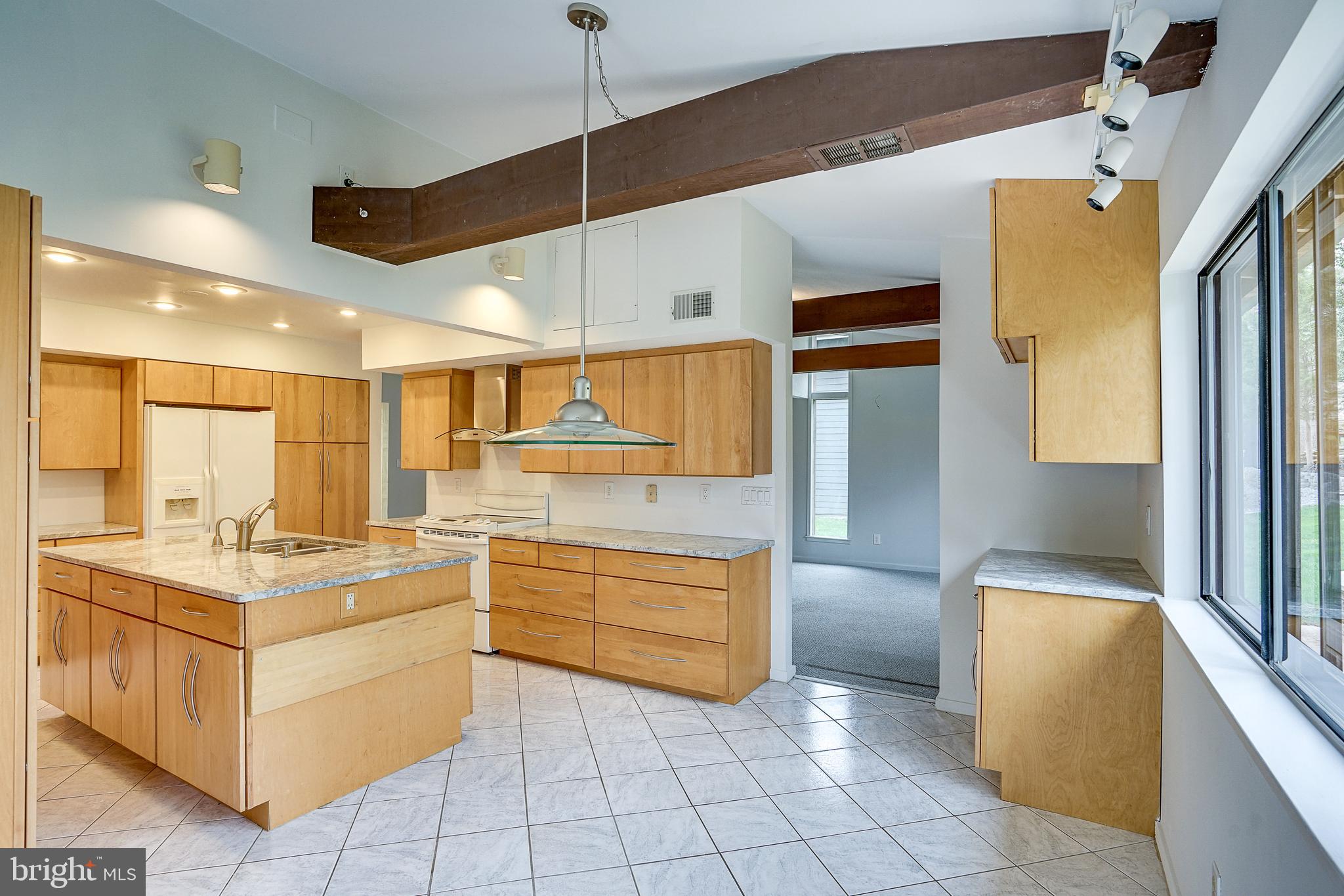 5401 Sideburn Road Fairfax, VA 22032 - Photo 9 of 50