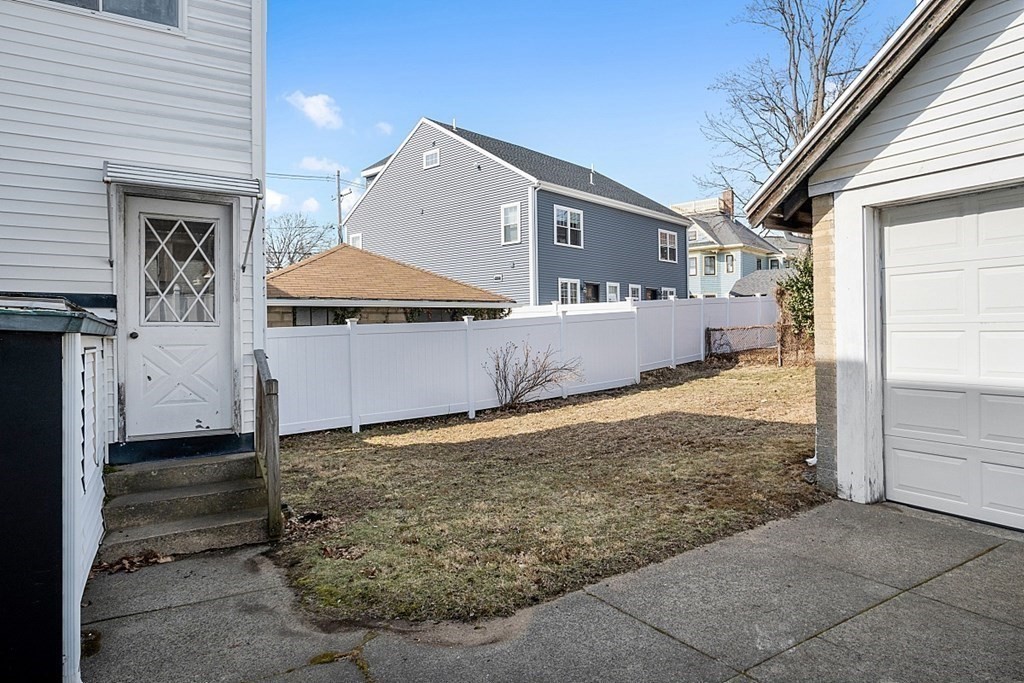 8 Edgehill Road Winthrop, MA 02152 - Photo 5 of 42 Gallery Image 5