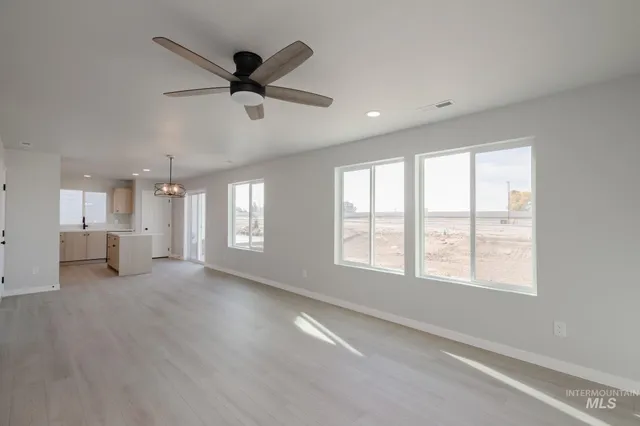 $470,990 | 1487 Long Pond Street, Middleton, ID 83644