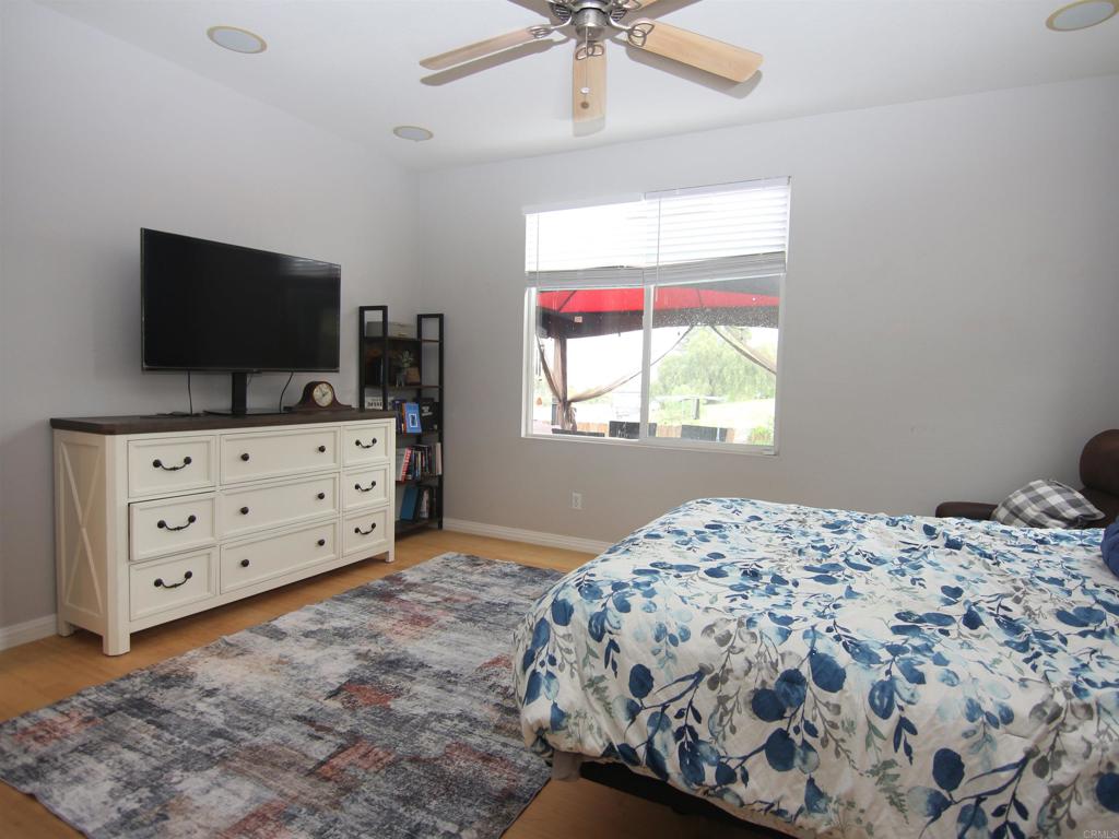 445 Poets Square Fallbrook, CA 92028 - Photo 18 of 24