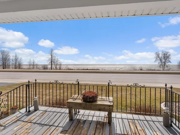 $424,900 | 2834 Memorial Drive, Two Rivers, WI 54241