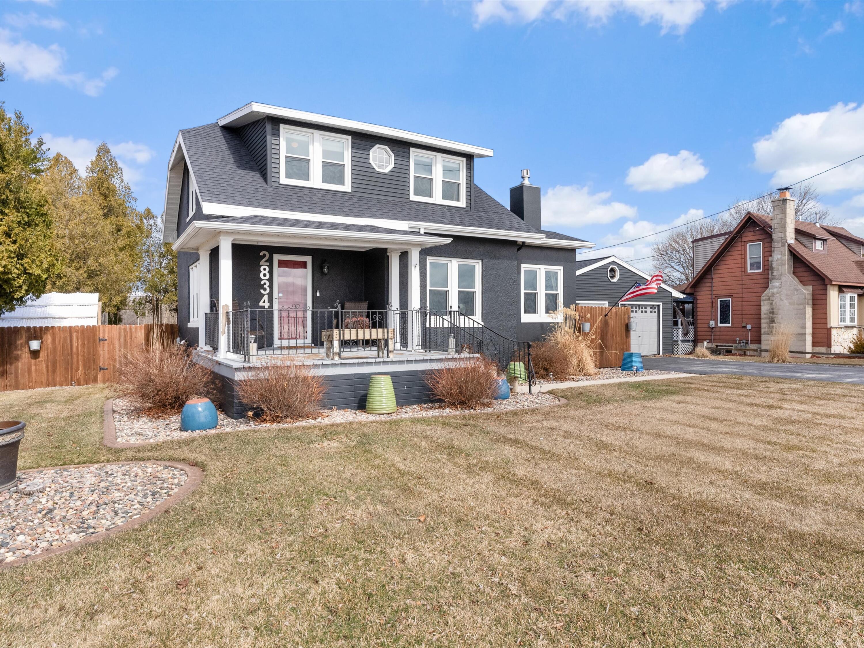 2834 Memorial Drive Two Rivers, WI 54241 - Photo 4 of 66 02-002_2913831_09956