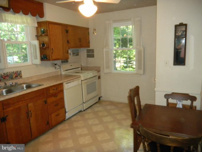 3649 Clifmar Road Windsor Mill, MD 21244 - Photo 2 of 16 Kitchen