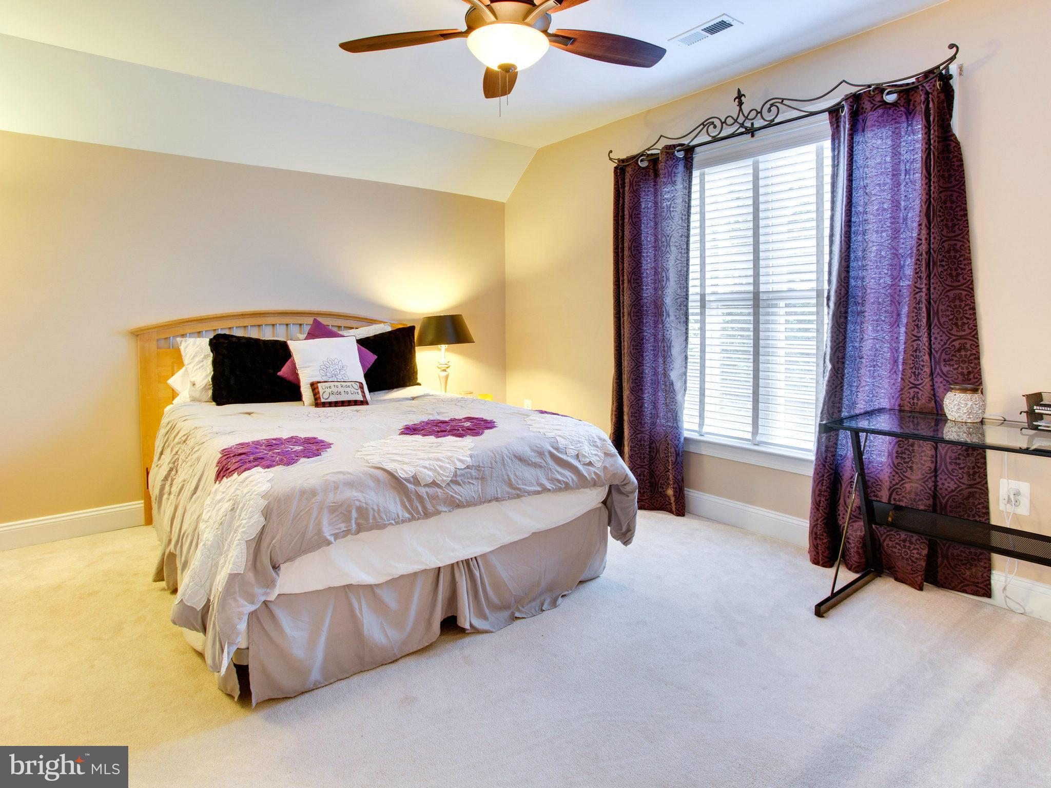 11536 Summit Ridge Court Manassas, VA 20112 - Photo 19 of 30 Bedroom