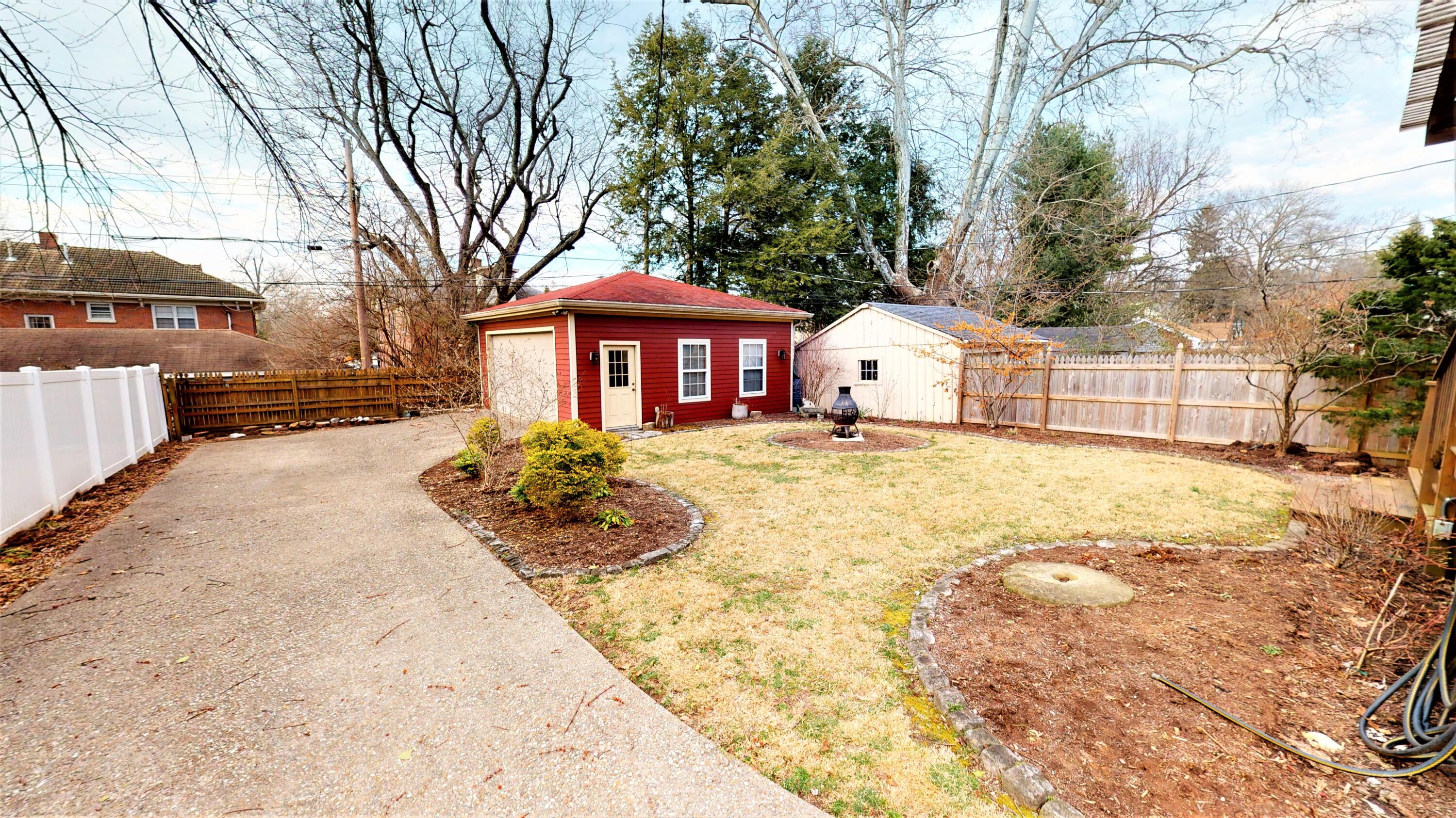 219 Catalpa Road Lexington, KY 40502 - Photo 31 of 43 219-Catalpa-Rd-Lexington-KY-40502-030420