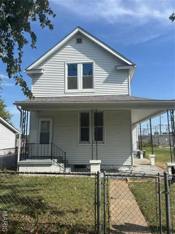 $130,000 | 2202 Missouri Avenue, Granite City, IL 62040