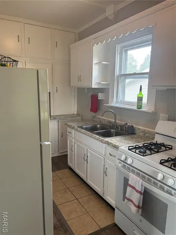 $130,000 | 2202 Missouri Avenue, Granite City, IL 62040