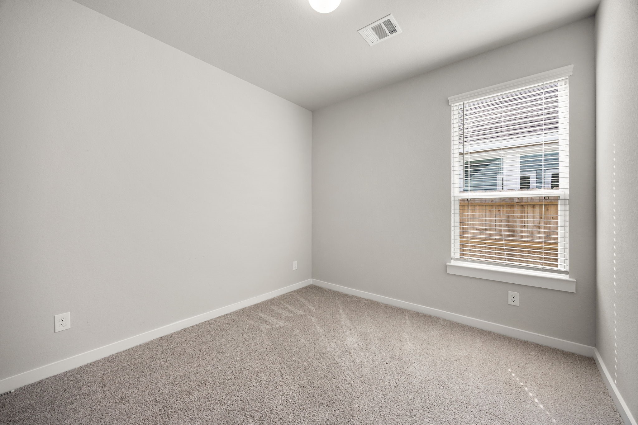 33007 Carolyns Perfection Loop Fulshear, TX 77441 - Photo 22 of 31 Guest bedroom #1