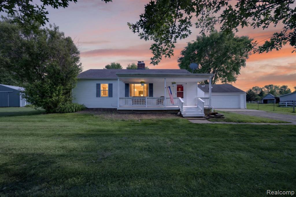 7077 West Frances Road Flushing, MI 48433 - Photo 4 of 50