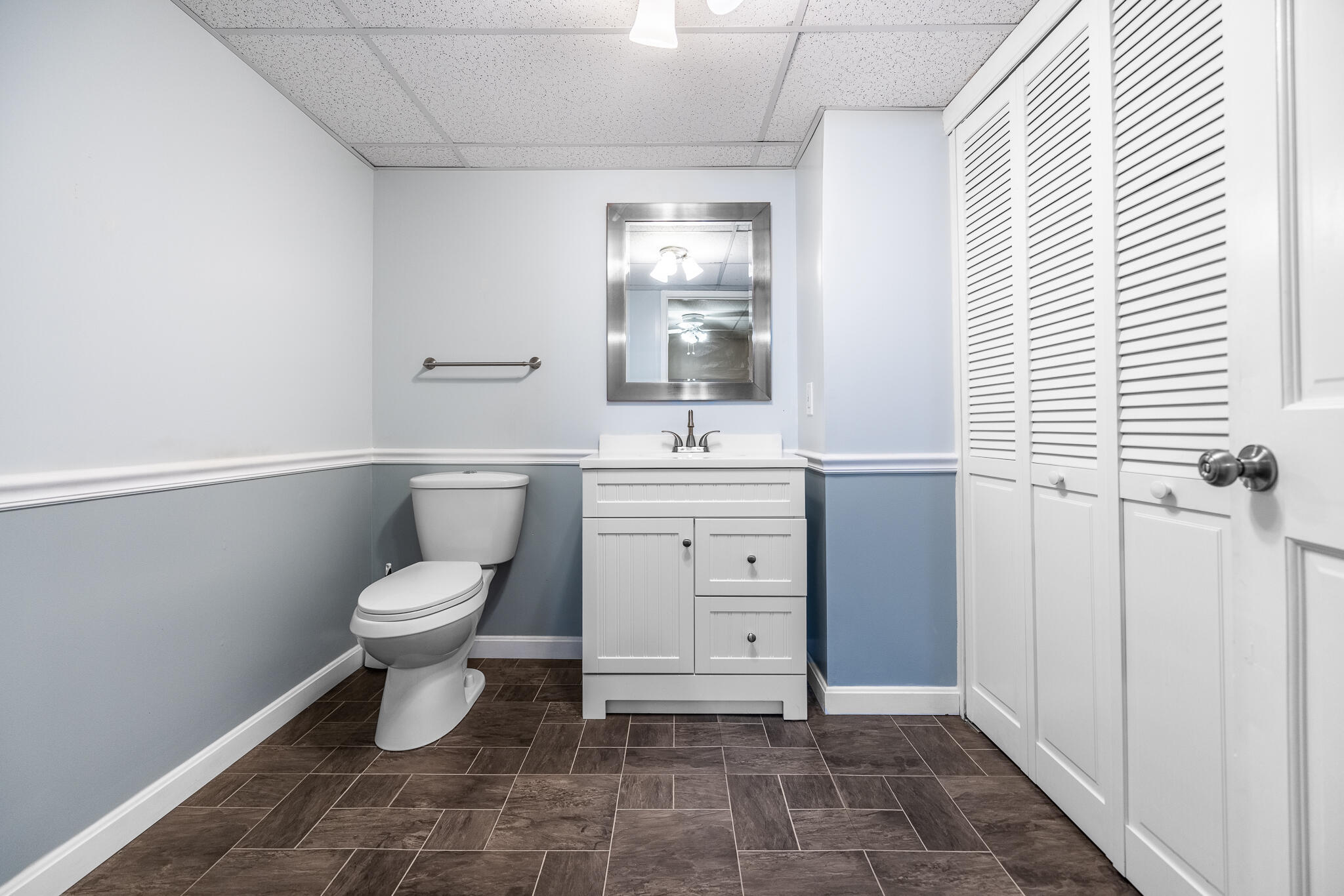 42 Yankee Avenue Bangor, ME 04401 - Photo 27 of 35 Yankee Interiors-13