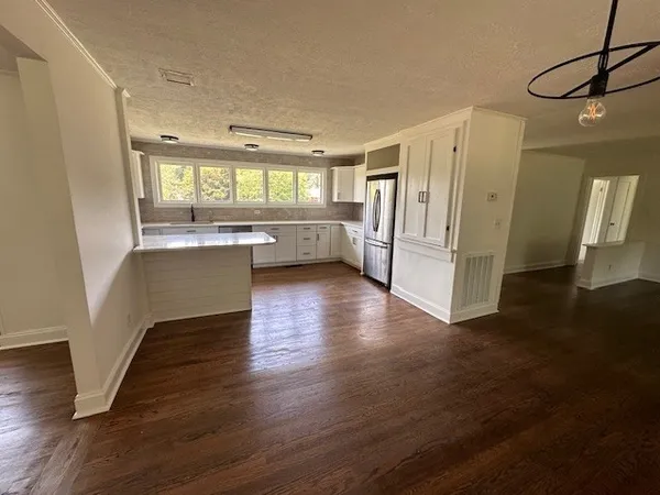 $319,900 | 202 Westwood 5th Avenue, McMinnville, TN 37110