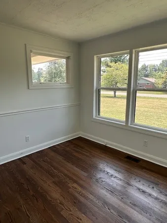 $319,900 | 202 Westwood 5th Avenue, McMinnville, TN 37110