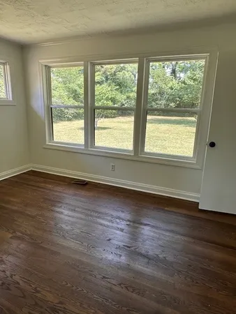 $319,900 | 202 Westwood 5th Avenue, McMinnville, TN 37110
