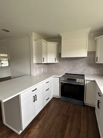 $319,900 | 202 Westwood 5th Avenue, McMinnville, TN 37110