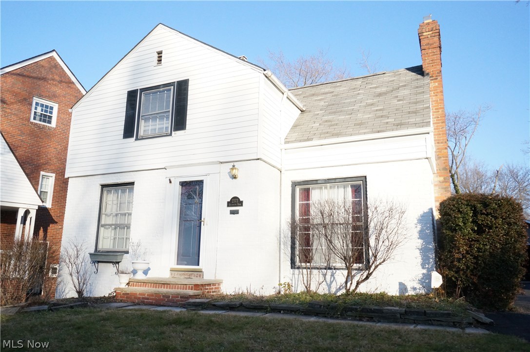 2373 Queenston Road Cleveland, OH 44118 - Photo 1 of 33 Gallery Image 1