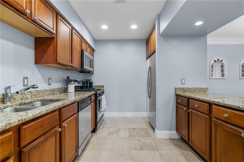 6980 Roswell Road, Unit C10 Atlanta, GA 30328 - Photo 10 of 36