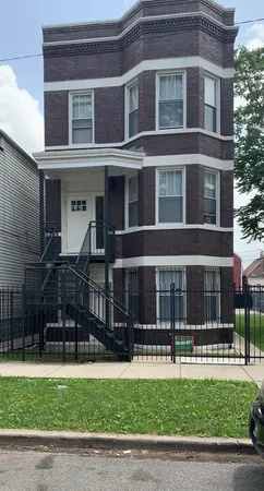 $1,150 | 5409 South Winchester Avenue, Unit 3R, Chicago, IL 60609