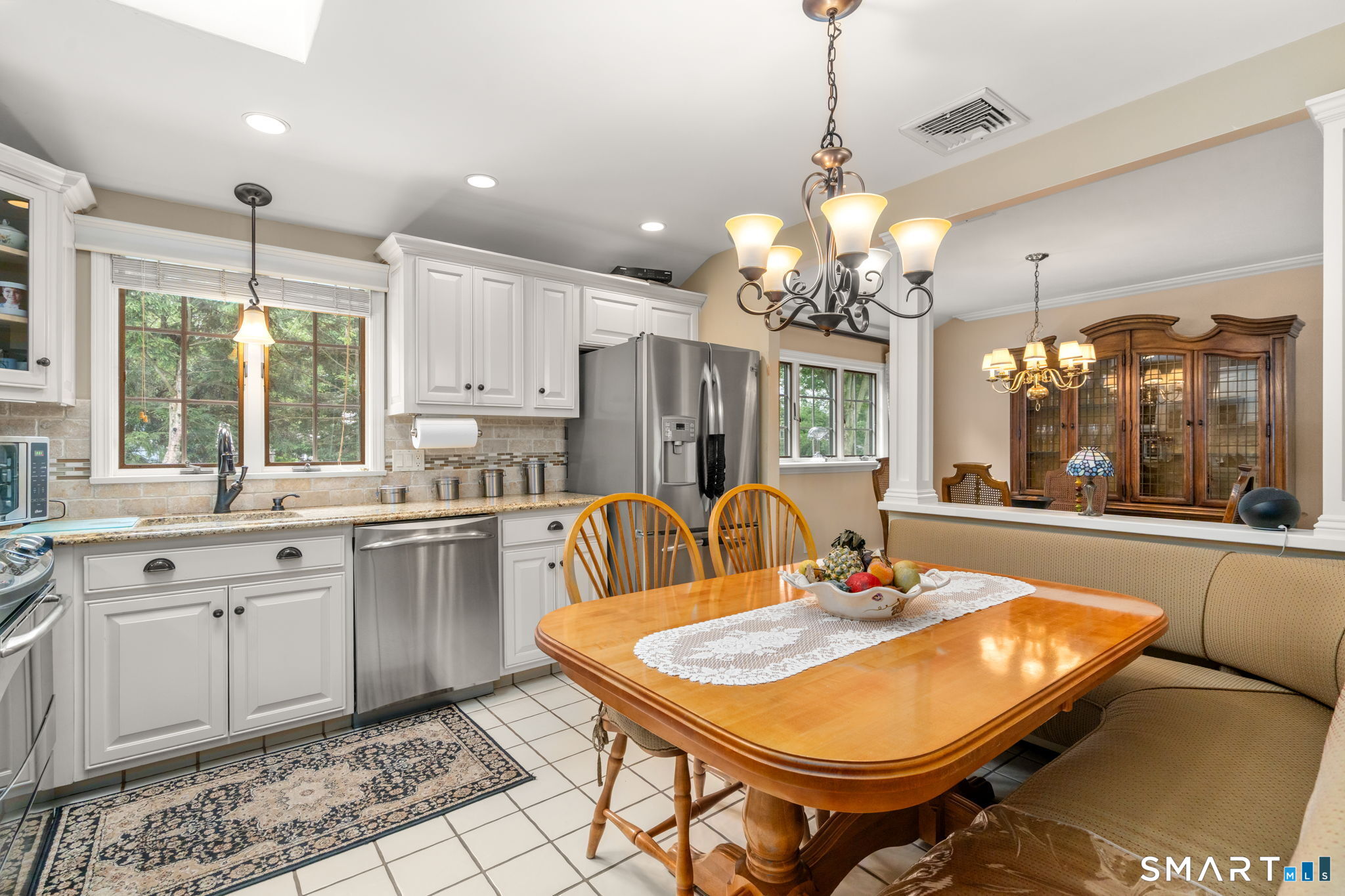 208 Sigwin Drive Fairfield, CT 06824 - Photo 15 of 40 Gallery Image 15