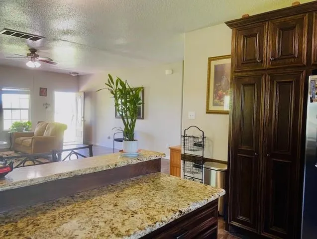 $380,000 | 1002 Farm To Market 55, Barry, TX 75102