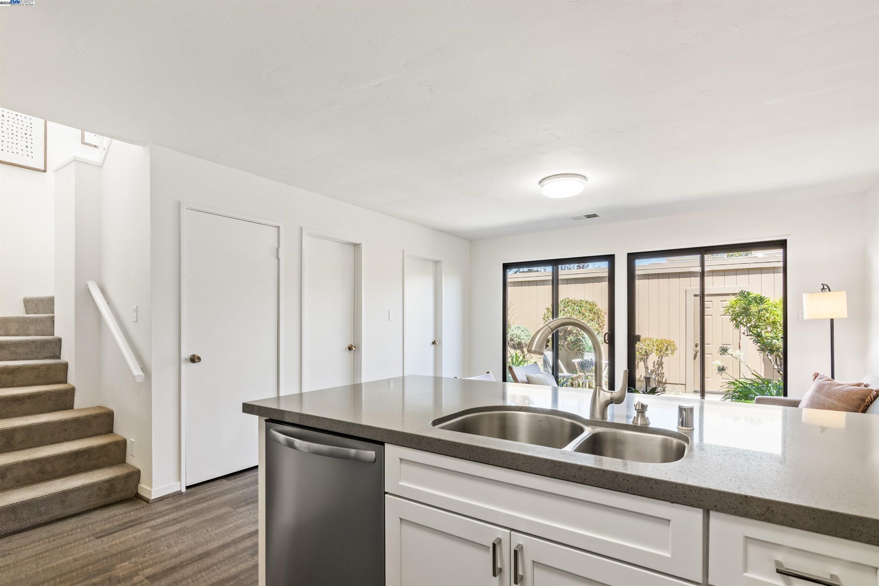 3334 Solomon Lane Alameda, CA 94502 - Photo 14 of 42