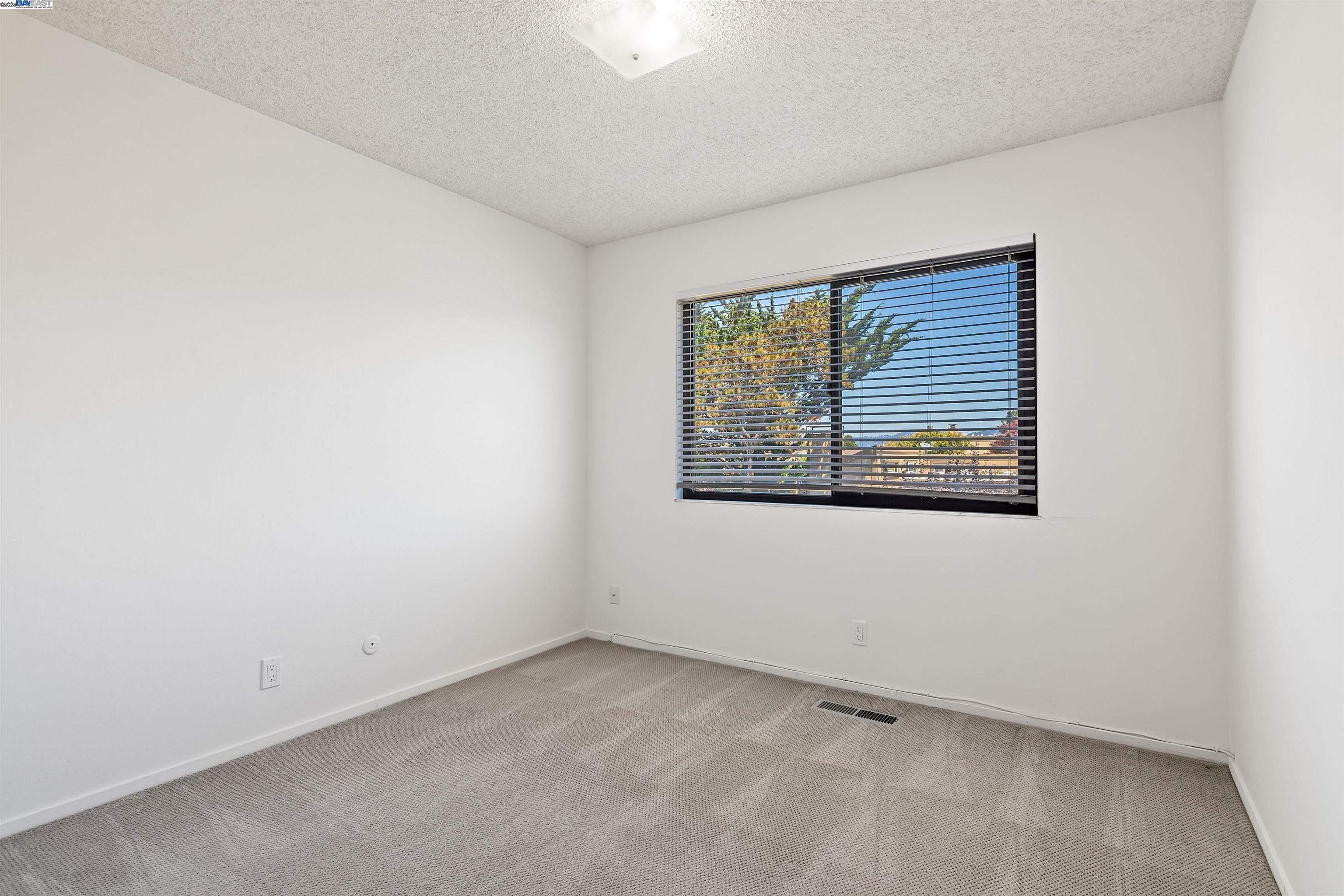 3334 Solomon Lane Alameda, CA 94502 - Photo 33 of 42