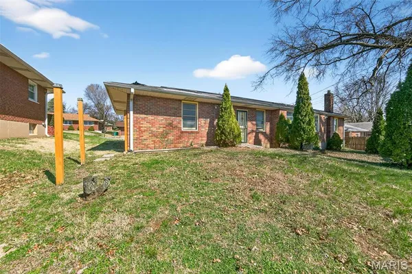 $124,900 | 1326 Northumberland Drive, St. Louis, MO 63137