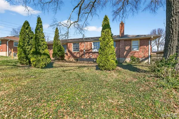 $124,900 | 1326 Northumberland Drive, St. Louis, MO 63137