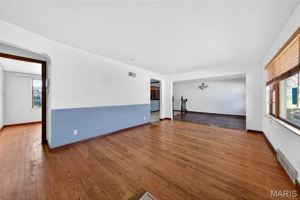 $124,900 | 1326 Northumberland Drive, St. Louis, MO 63137